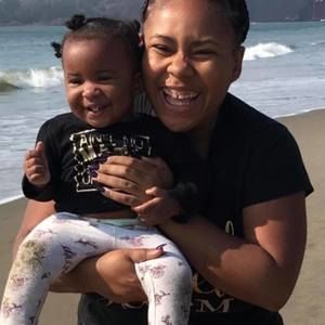 Meet your Posher, Damonique